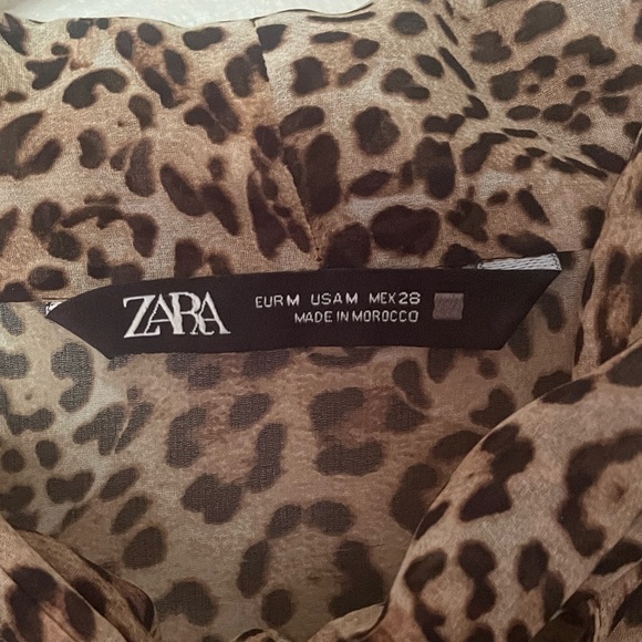 Zara Cheetah button down - Picture 4 of 6